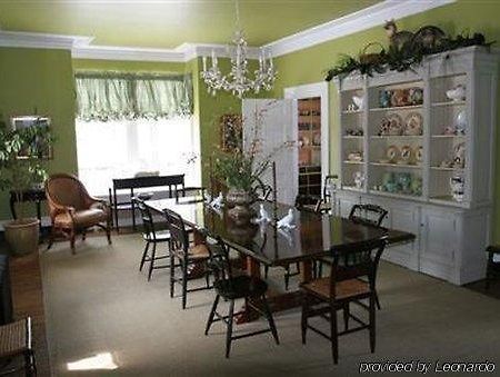 Brambles Inn & Gardens Потсдам Номер фото