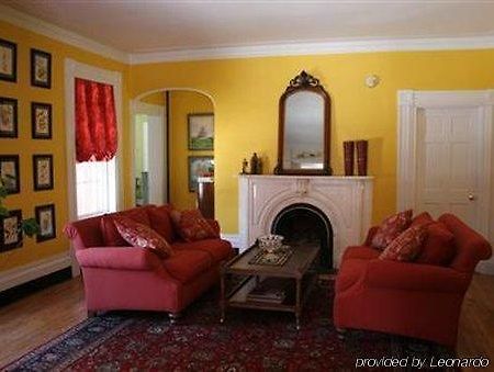 Brambles Inn & Gardens Потсдам Номер фото