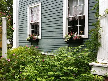 Brambles Inn & Gardens Потсдам Екстер'єр фото